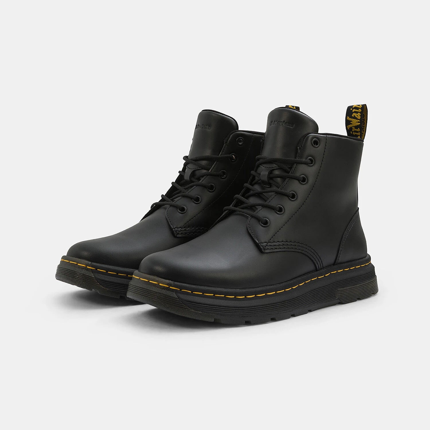 Dr. Martens Crewson Chukka