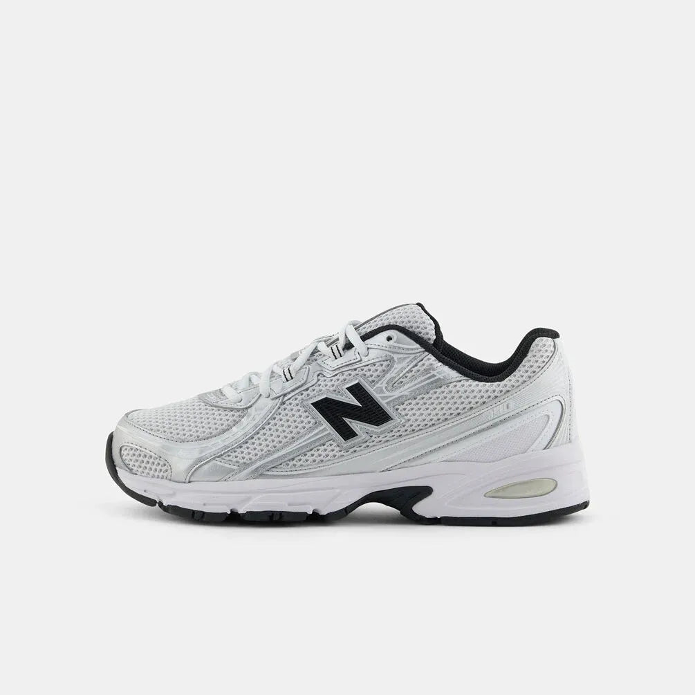 New Balance 740