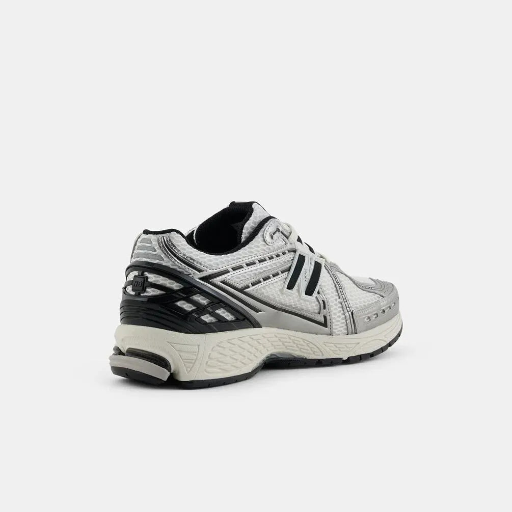 New Balance 1906R