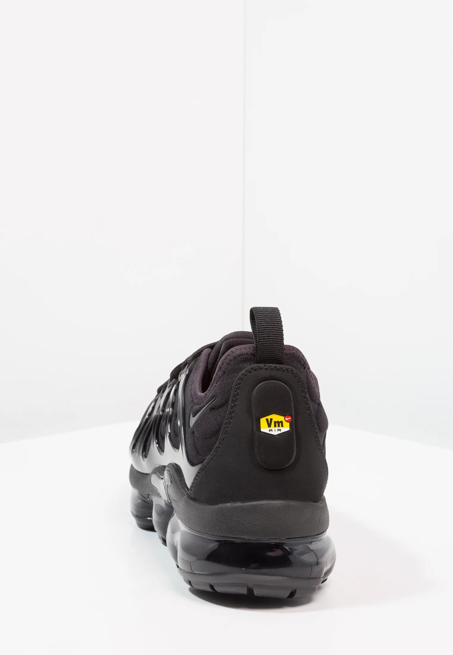 Nike Sportswear AIR VAPORMAX PLUS - Sneakers basse
